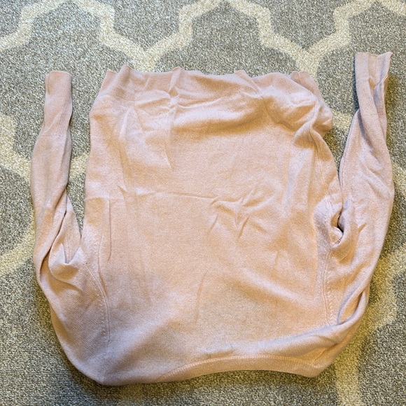 V-neck cashmere sweater - Picture 4 of 4